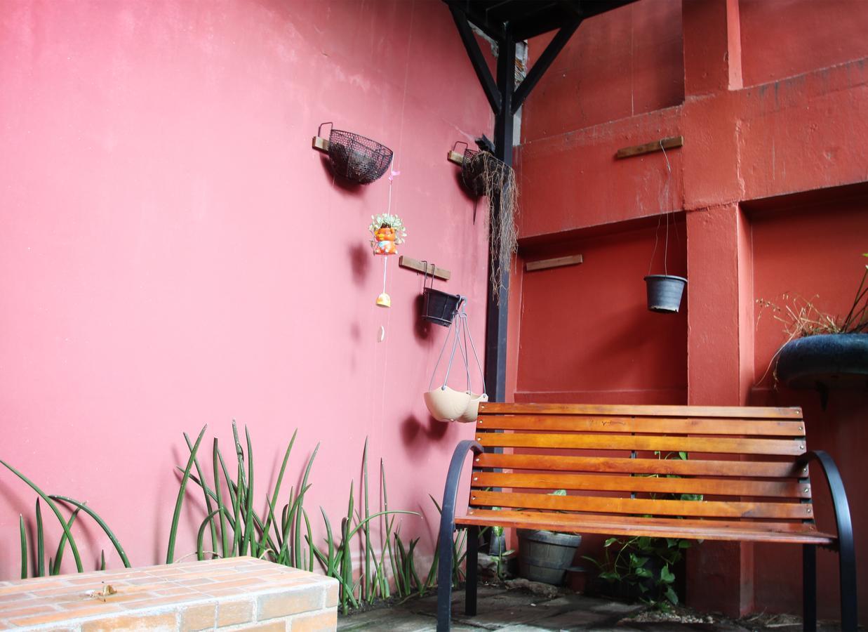 Rada Arak 79/4 Hostel Chiang Mai Zewnętrze zdjęcie